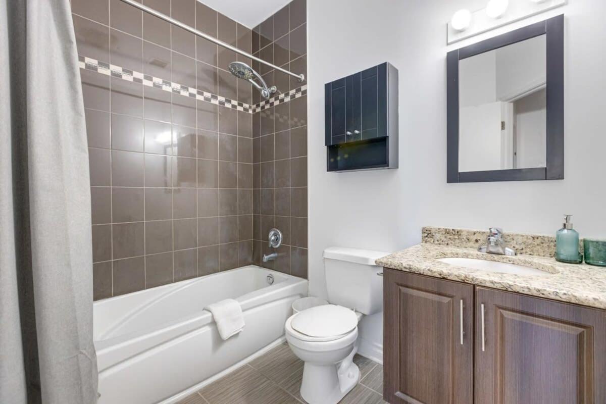 M11 Gorgeous 3Br Wkingbed Perfect Location Appartement Montréal Buitenkant foto